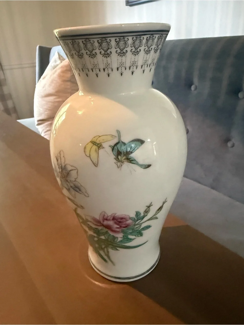 Vintage Chinese Porcelain Vase